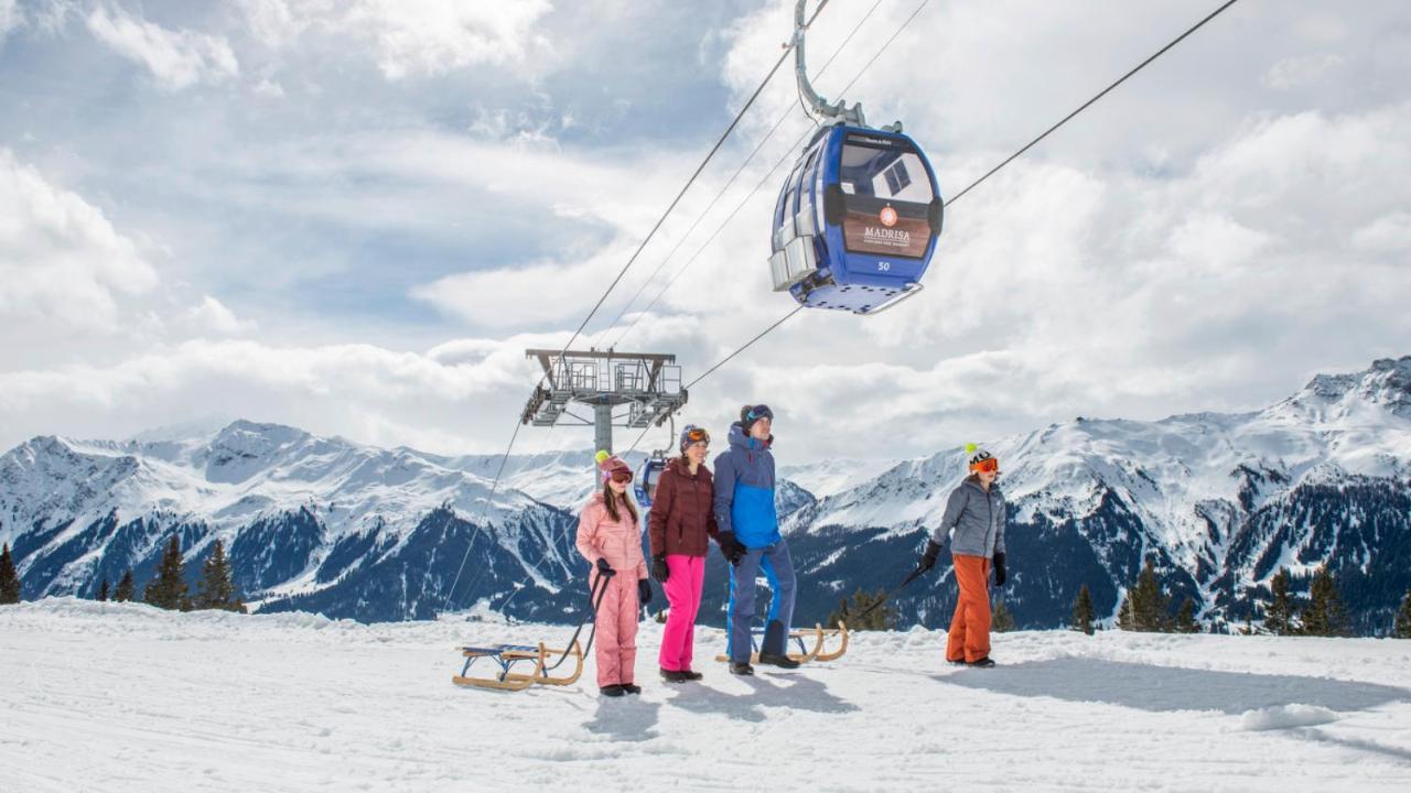 Hotel Alpina Klosters Buitenkant foto