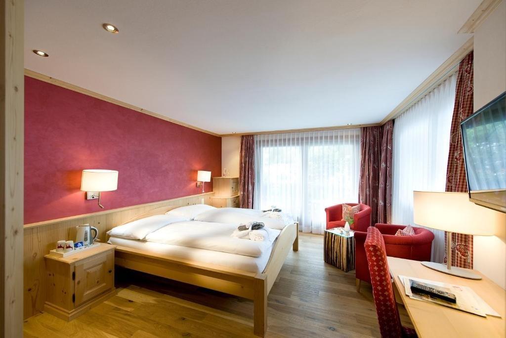 Hotel Alpina Klosters Buitenkant foto