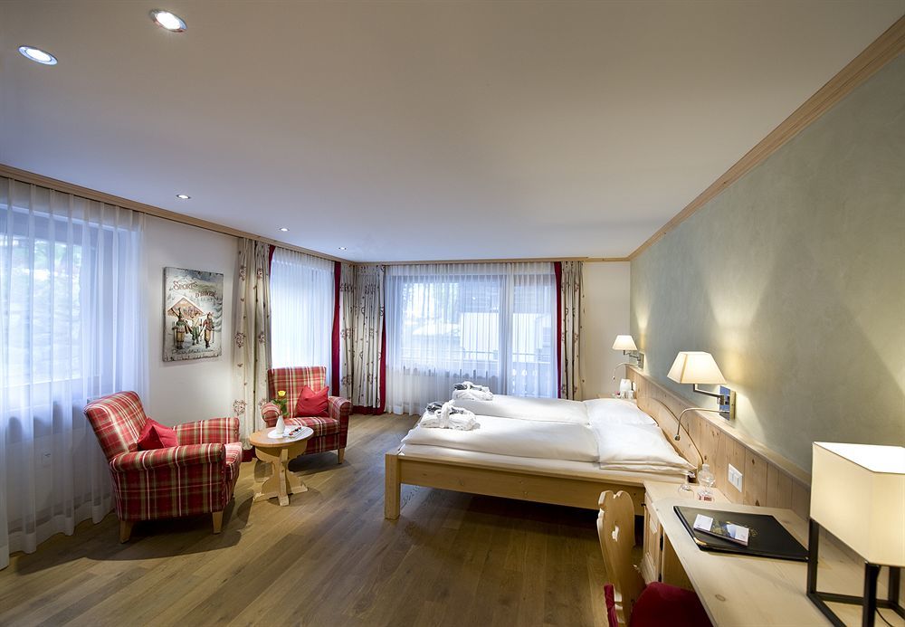 Hotel Alpina Klosters Buitenkant foto