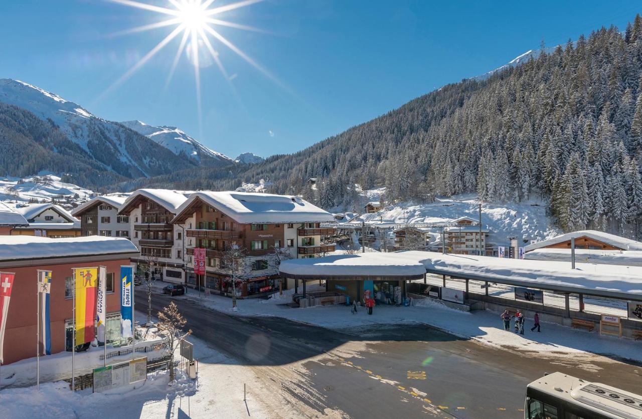 Hotel Alpina Klosters Buitenkant foto